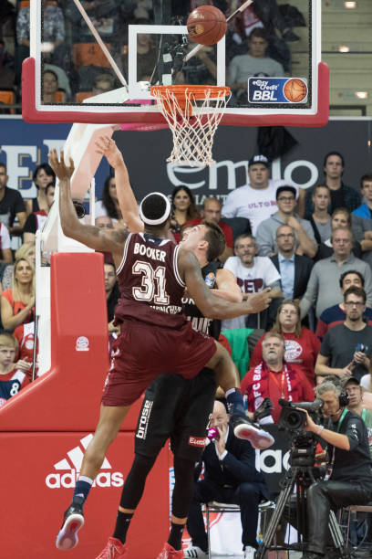 他的领袖能 他的领袖能