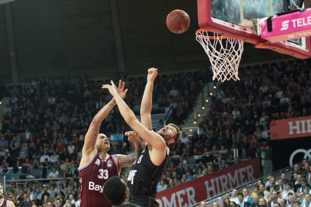 巴伦西亚保 巴伦西亚保